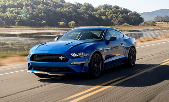 Ford Mustang ficha técnica km 0