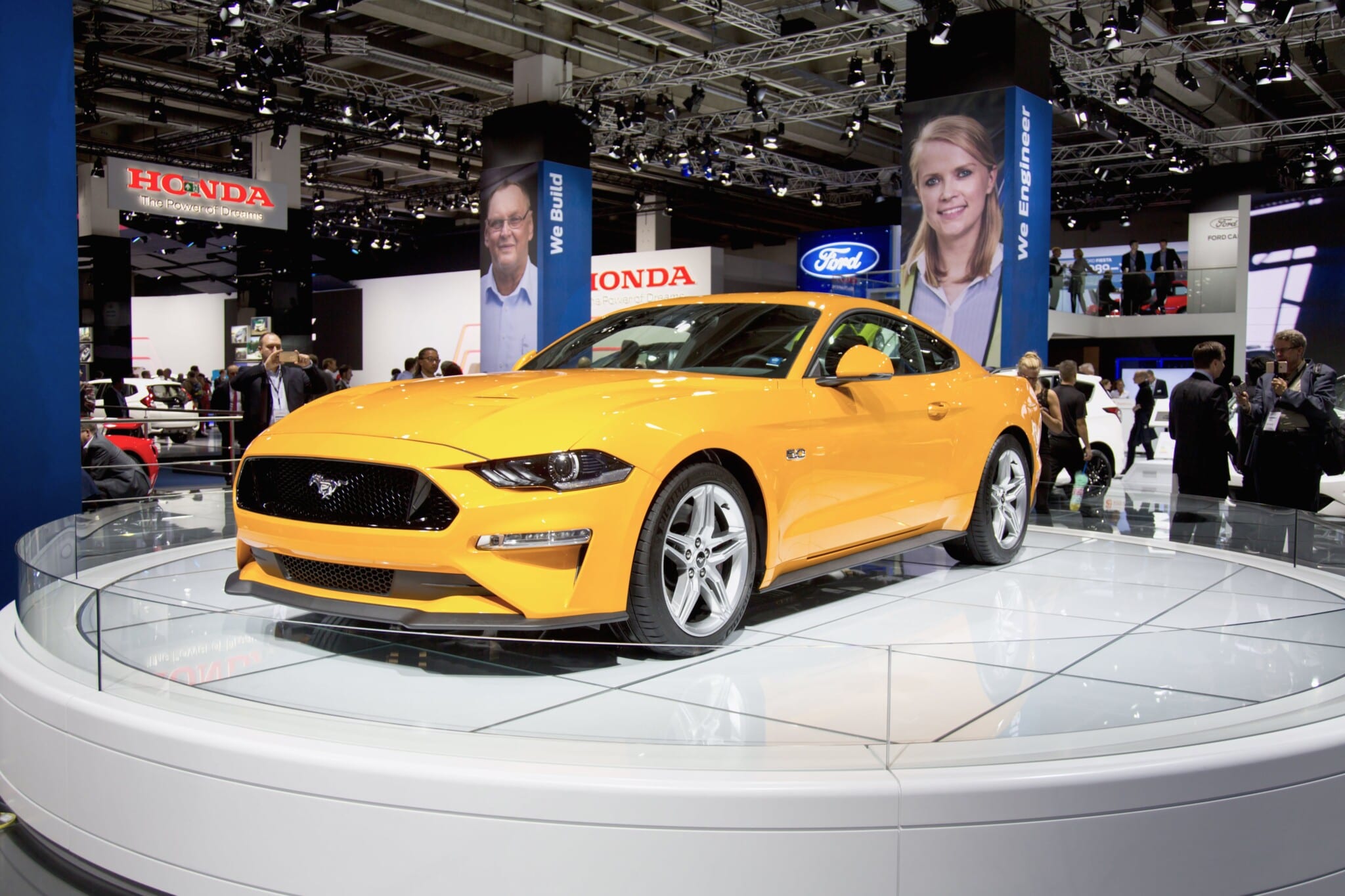 ford mustang medidas