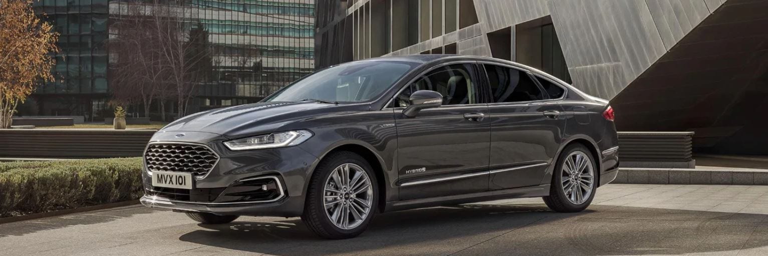 las medidas del ford mondeo