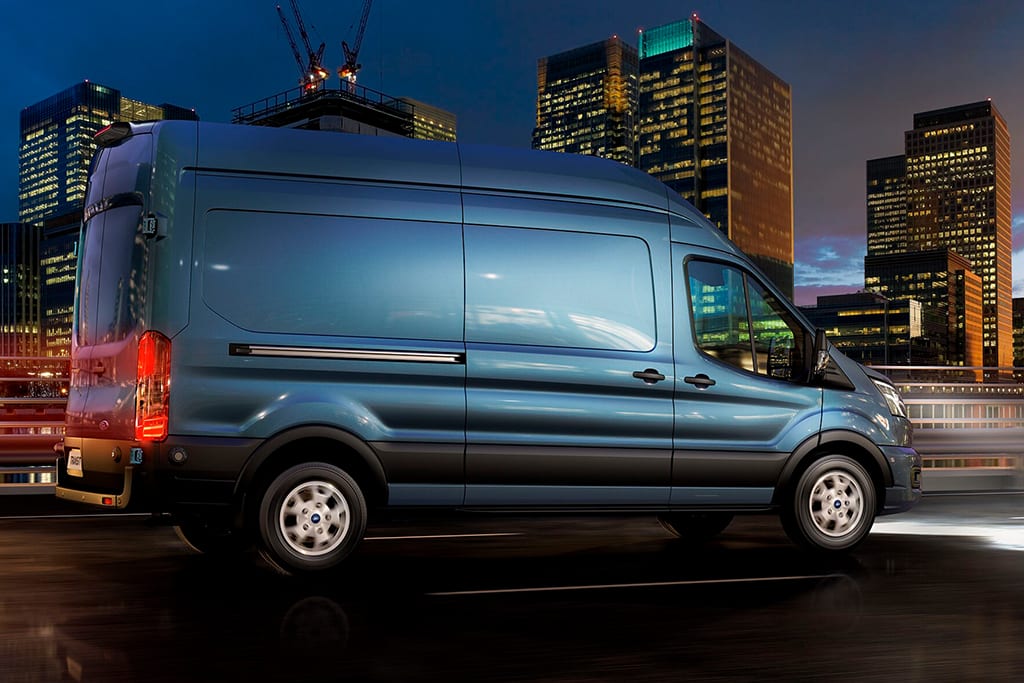 ford transit diseño