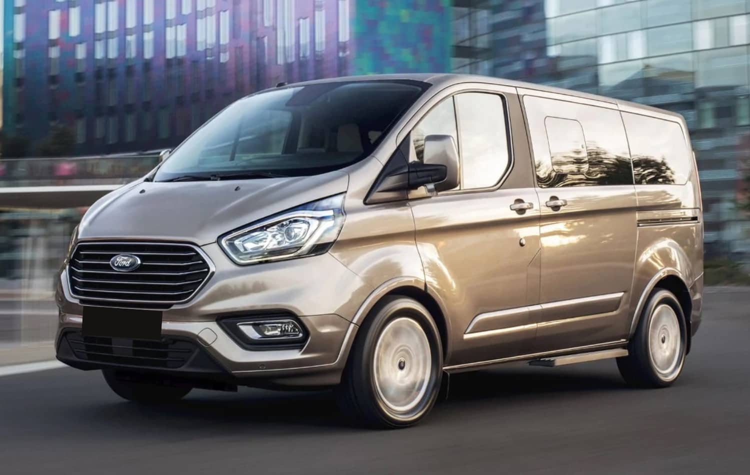 nueva furgoneta Ford Tourneo Costum