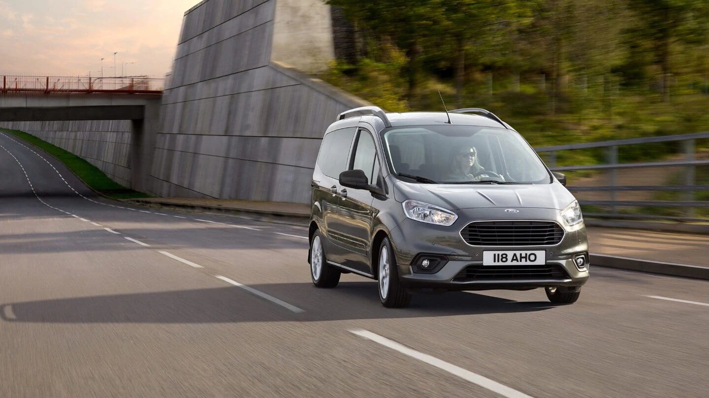 Ford Tourneo Courier precio diseño