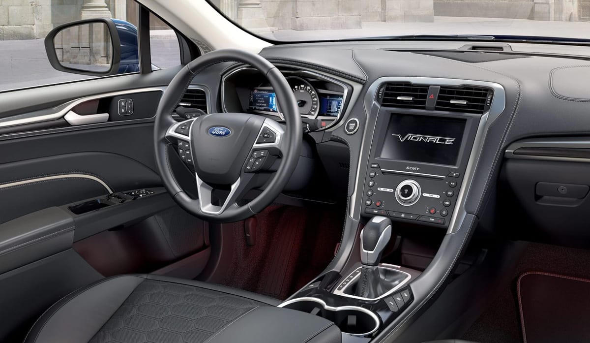 ford mondeo interior