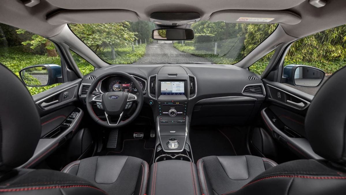 s-max interior s-max interior