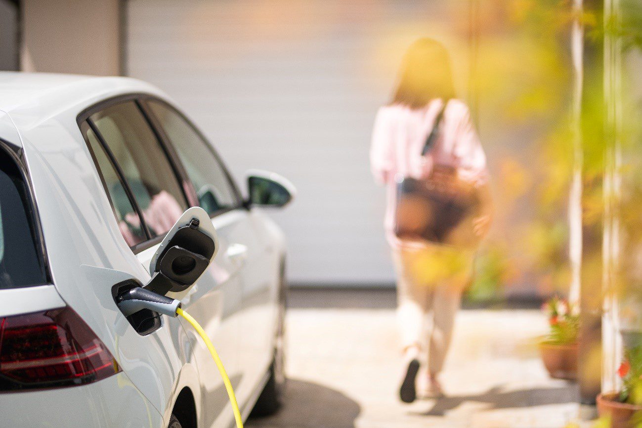 Cuánto cuesta recargar un coche eléctrico en una gasolinera
