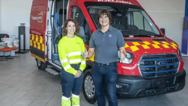 ambulancia Ford Romacar Ford e-transit servicio