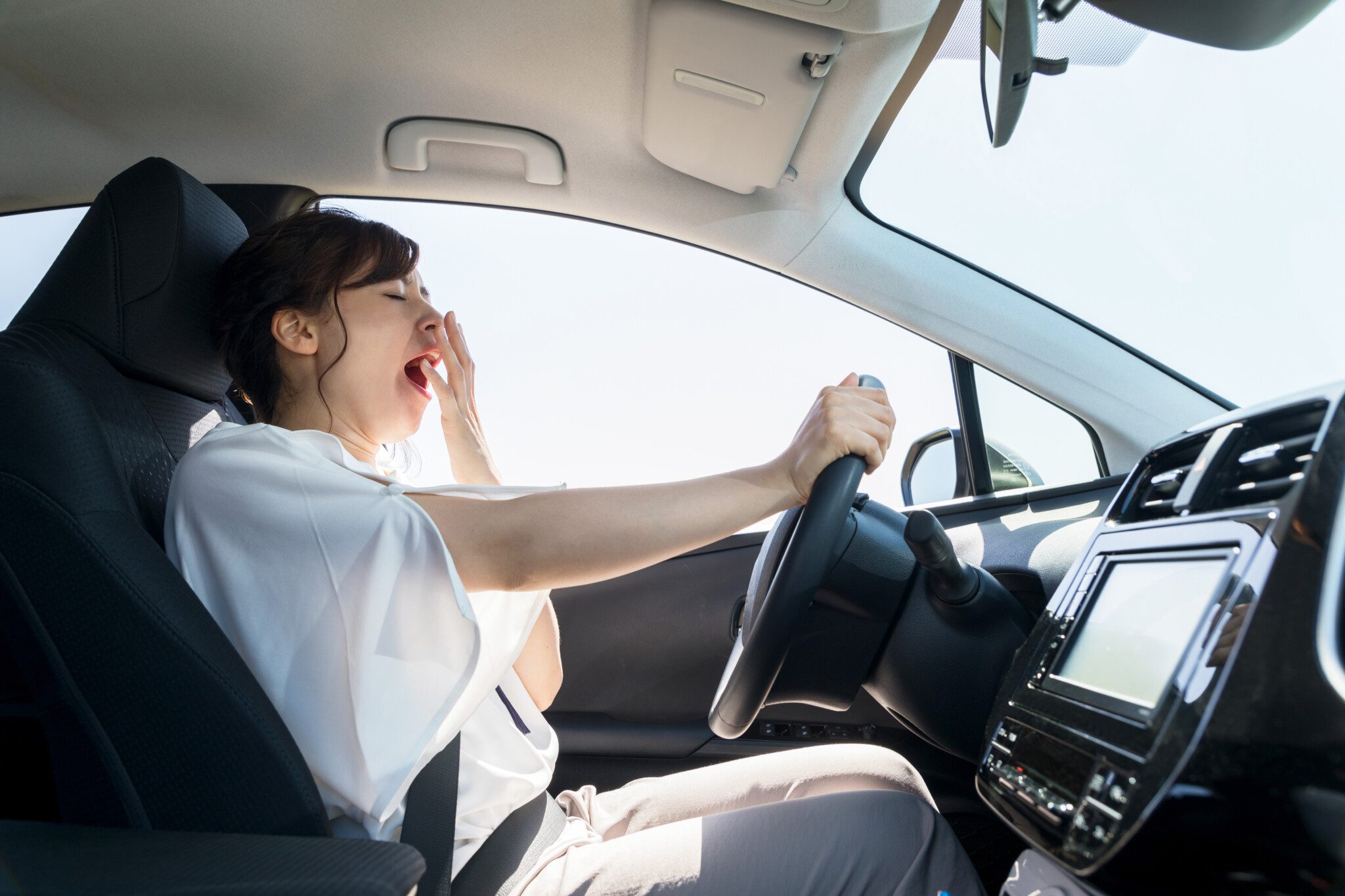 Cómo evitar la fatiga en la conducción peligro