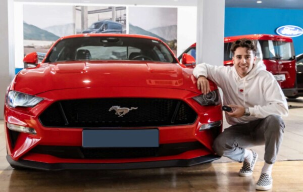 ford-mustang-romacar-de-jeremy Ford Mustang rojo de Jeremy