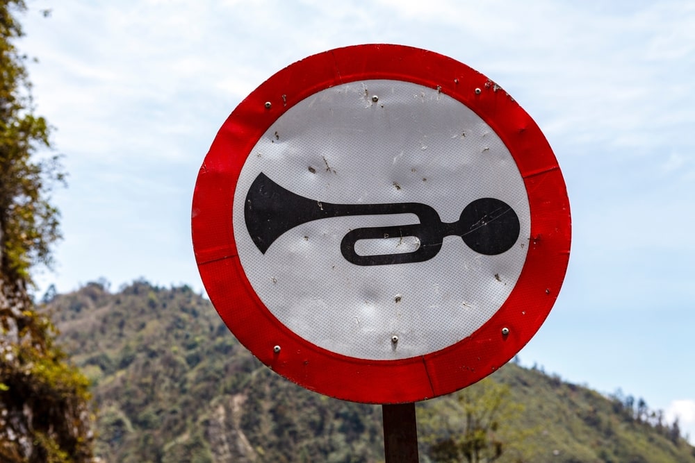 Señal Prohibido Claxon