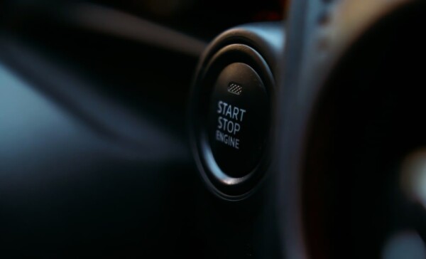 tipos-bateria-sistema-start-stop Sistema Start-Stop botón coche
